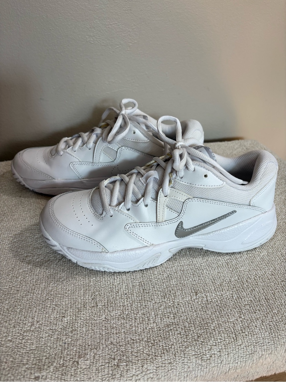 Nike Women’s White Sneakers with Silver Swoosh